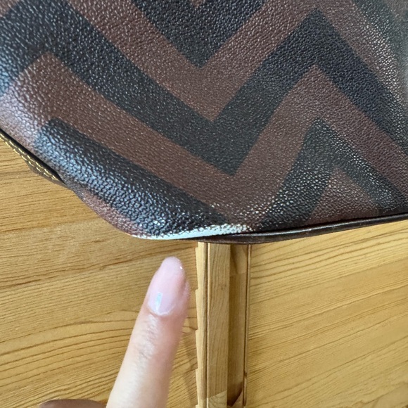 Dooney & Bourke Brown Chevron Tote - Picture 7 of 13